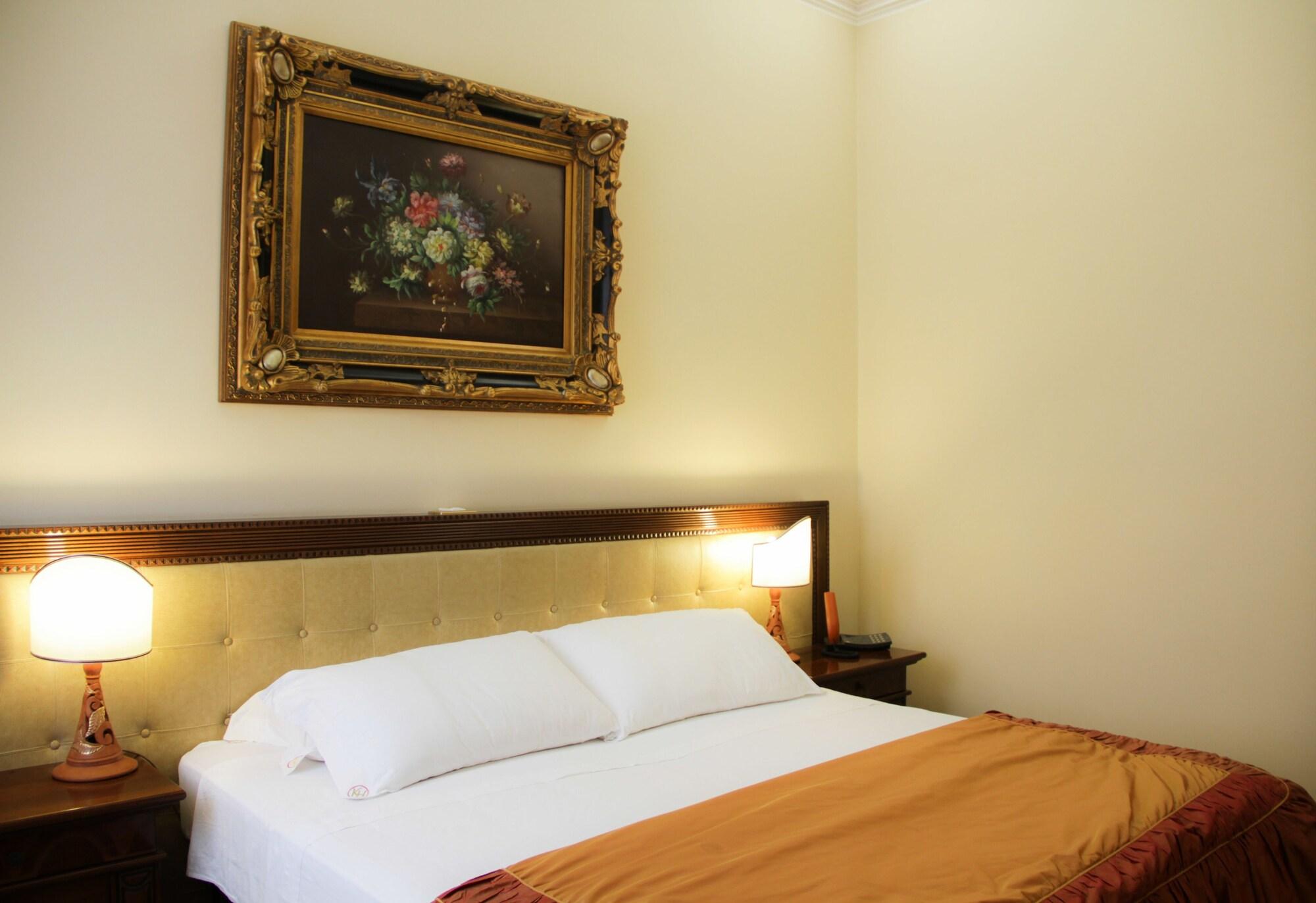 Kelina Charme Hotel By Cantine Due Palme Cellino San Marco Luaran gambar